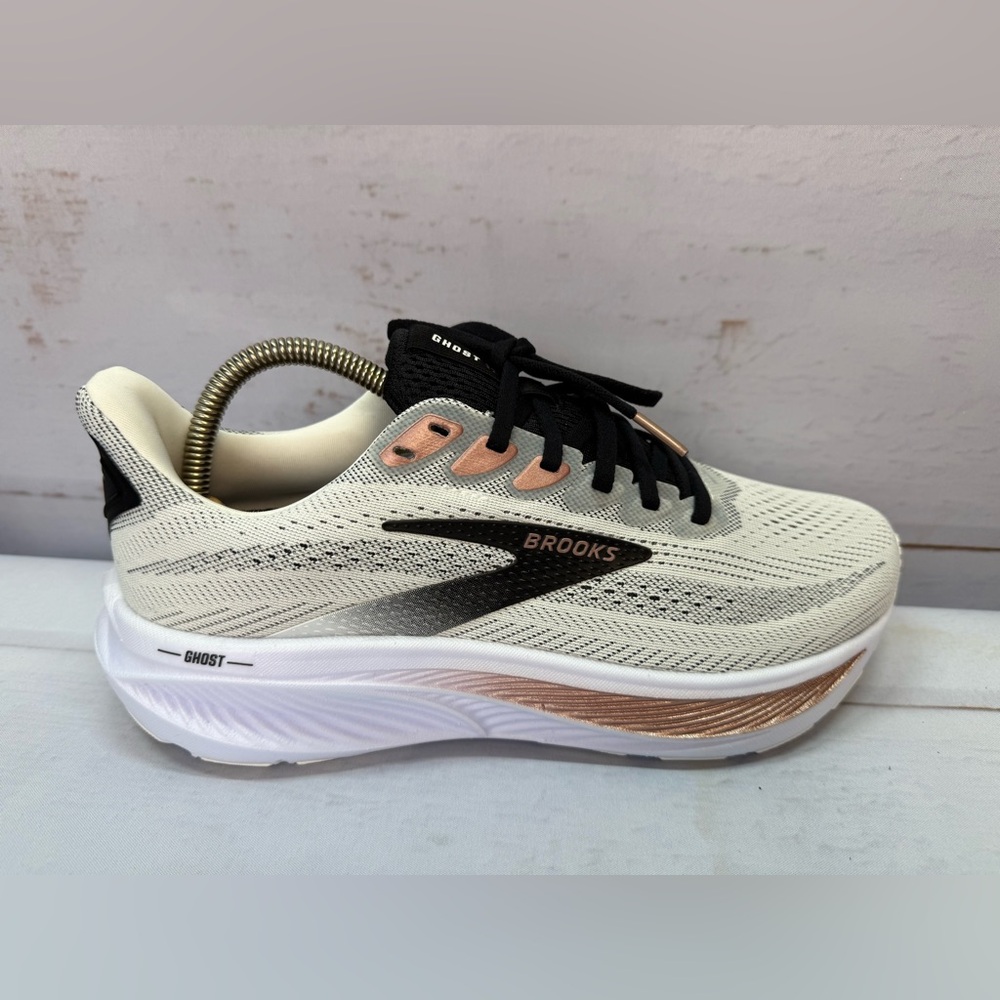 Brooks Ghost 17 Women’s 9.5 D Running Shoes White Black Rose Gold Cushioned NEW - Picture 5 of 14
